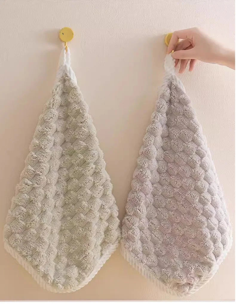 Hand Towel Lovely Cloud Pattern Super Absorbent Hand Towel with Cloud Lattice Pattern for Bathroom Decoration for Daily Use