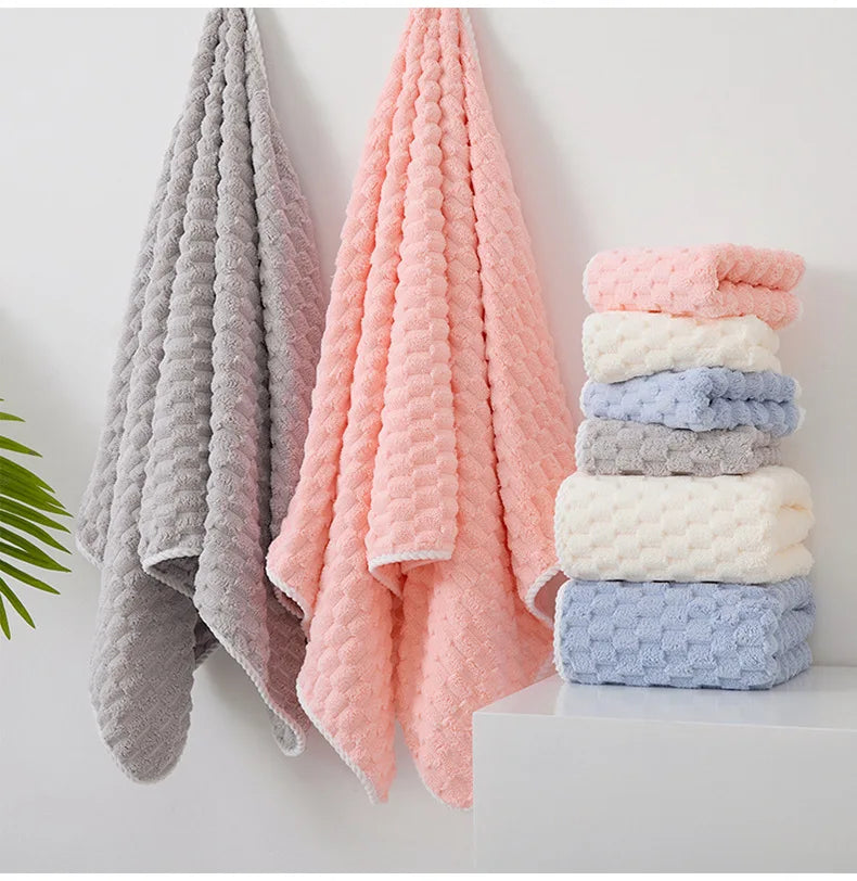 Hand Towel Lovely Cloud Pattern Super Absorbent Hand Towel with Cloud Lattice Pattern for Bathroom Decoration for Daily Use